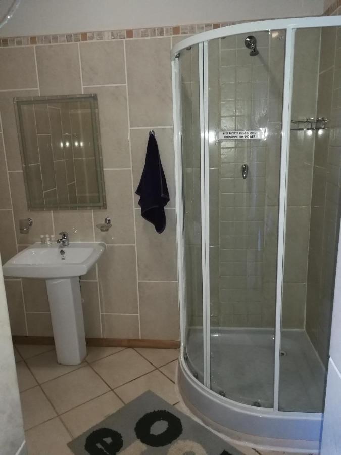 Bougain Villa Guesthouse Winburg Екстер'єр фото