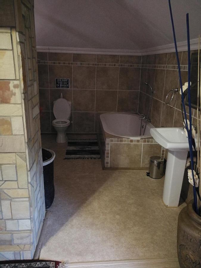 Bougain Villa Guesthouse Winburg Екстер'єр фото